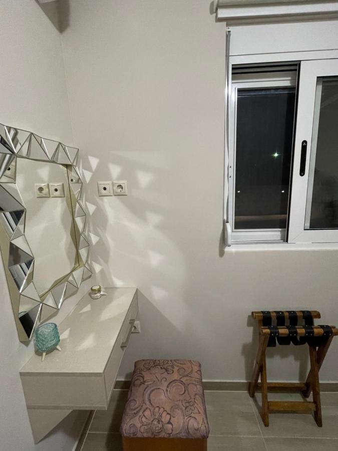 Elia House Chrissi Akti Chania Exterior foto